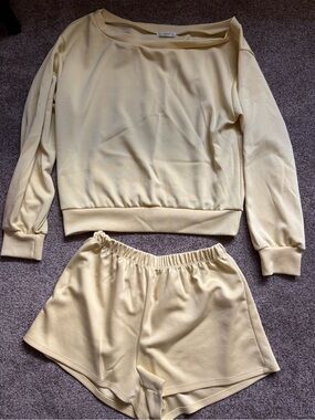 Timing Pale Yellow Two-Piece Lounge Pajama Set